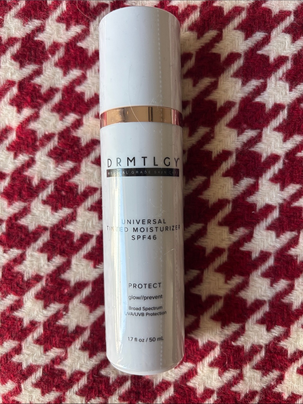 DRMTLGY Universal Tinted Moisturizer SPF46 - Light/Neutral Tint